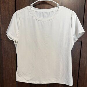 Trendy Queen White Cropped Tee - Size XL